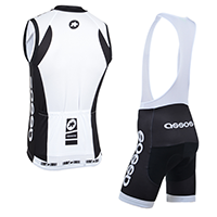 ASSOS kerékpáros csapatruha hátulról